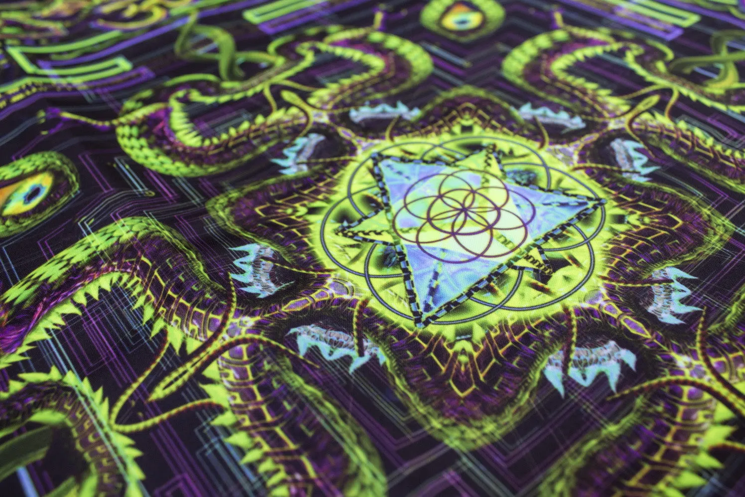 UV Active NEON Canvas Backdrop - Divine Yantra 75 x 75 cm