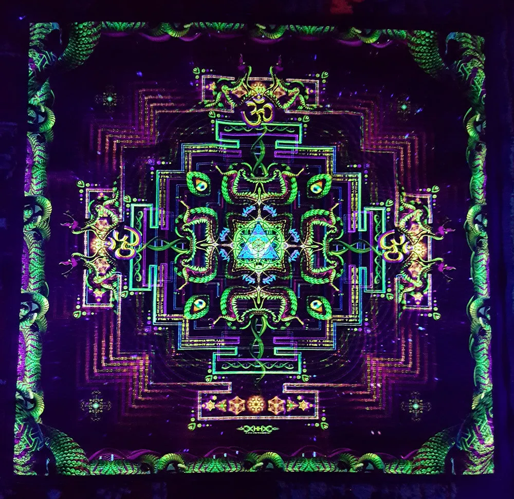 UV Active NEON Canvas Backdrop - Divine Yantra 75 x 75 cm